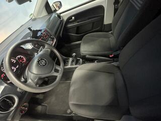 Volkswagen UP! 11