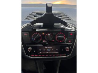 Volkswagen UP! 15