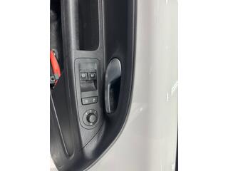 Volkswagen UP! 16