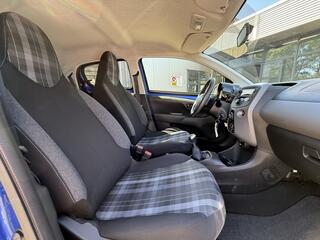 Peugeot 108 4